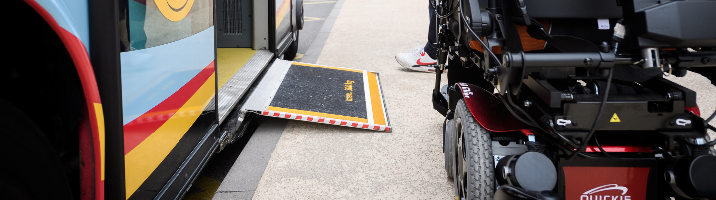 découvrez diverses options adaptées aux personnes à mobilité réduite, allant des solutions de transport accessibles aux aménagements spécifiques des habitations. facilitez votre quotidien avec nos conseils et ressources dédiés pour améliorer l'autonomie et le confort.