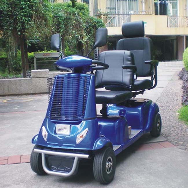 découvrez notre scooter handicapé 2 places révolutionnaire, conçu pour offrir confort et mobilité à deux passagers. profitez d'une conduite sûre et agréable grâce à son design innovant, ses fonctionnalités avancées et sa facilité d'utilisation. idéal pour les sorties en duo, ce scooter réinvente votre expérience de déplacement.